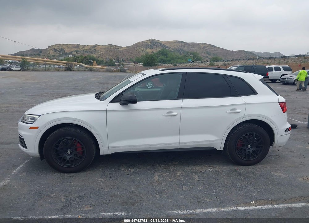 2018 AUDI Q5 2.0T PREMIUM/2.0T TECH PREMIUM VIN: WA1ANAFY9J2007957