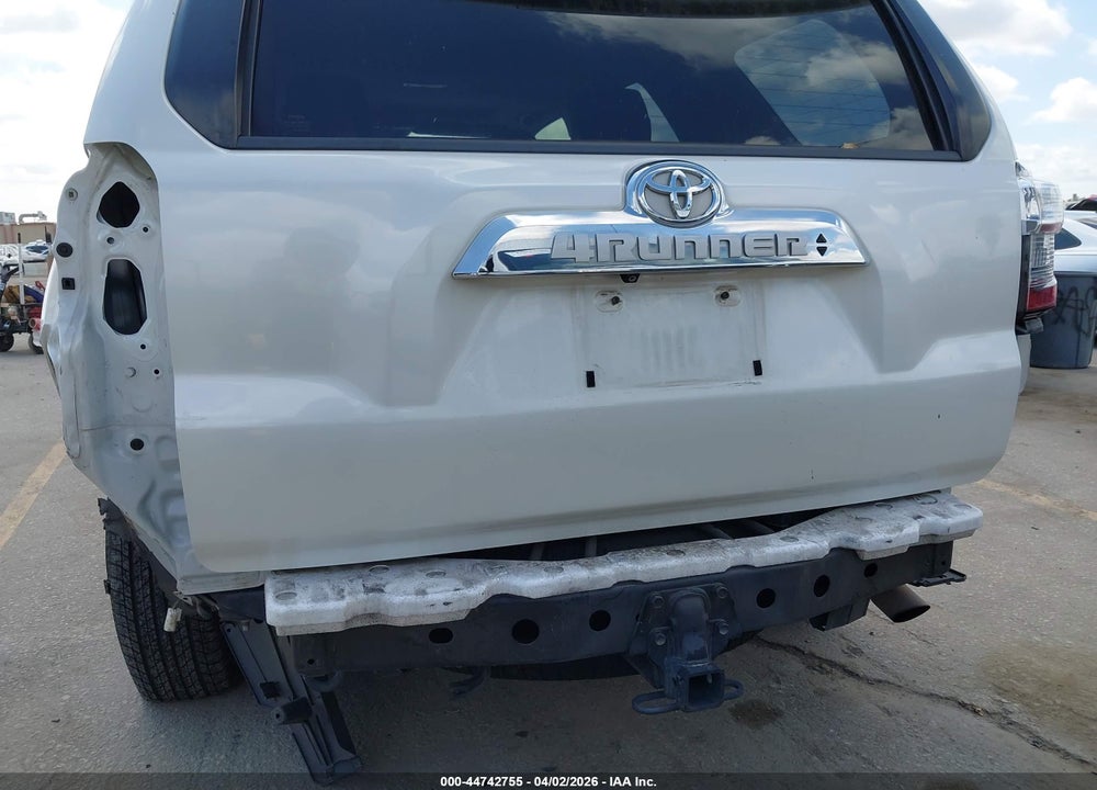 2014 TOYOTA 4RUNNER LIMITED VIN: JTEZU5JR8E5069059