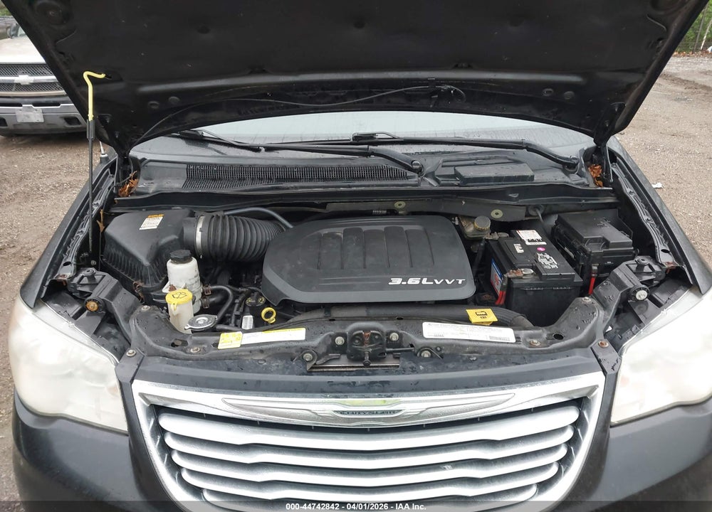 2012 CHRYSLER TOWN & COUNTRY TOURING VIN: 2C4RC1BG7CR338035