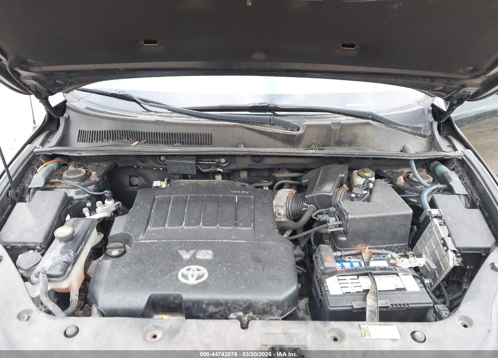 2008 TOYOTA RAV4 BASE V6 VIN: JTMBK33V486034205