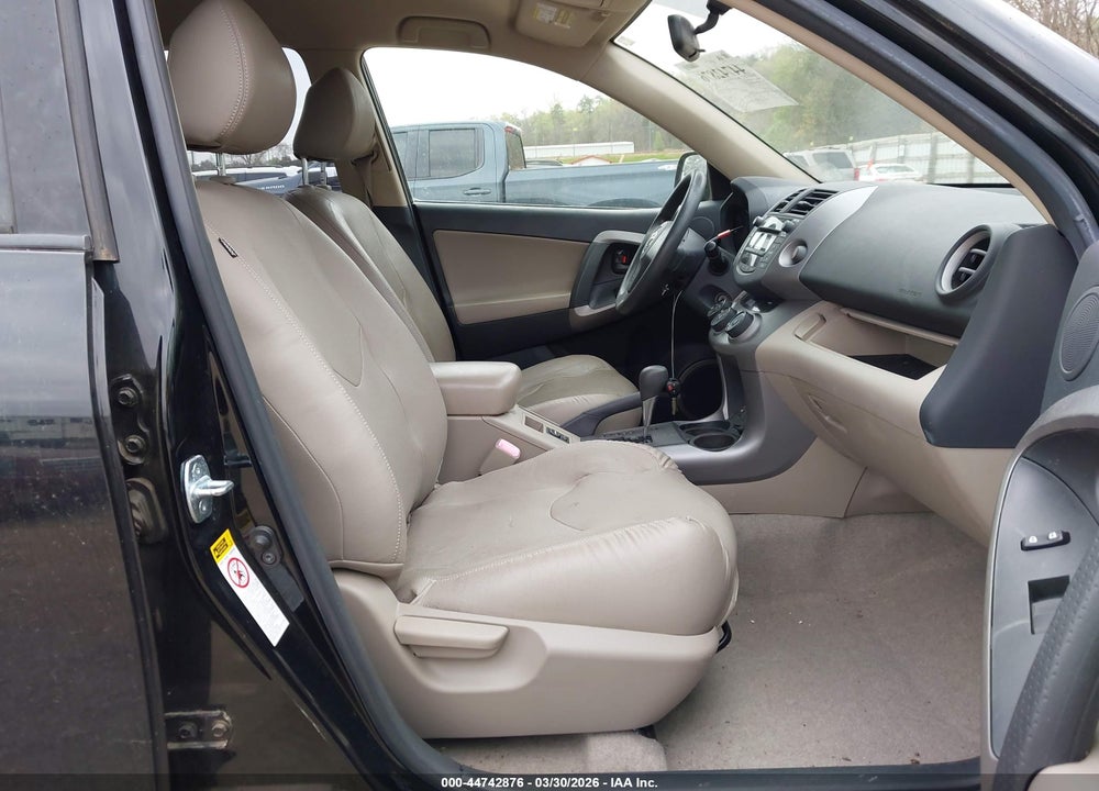 2008 TOYOTA RAV4 BASE V6 VIN: JTMBK33V486034205