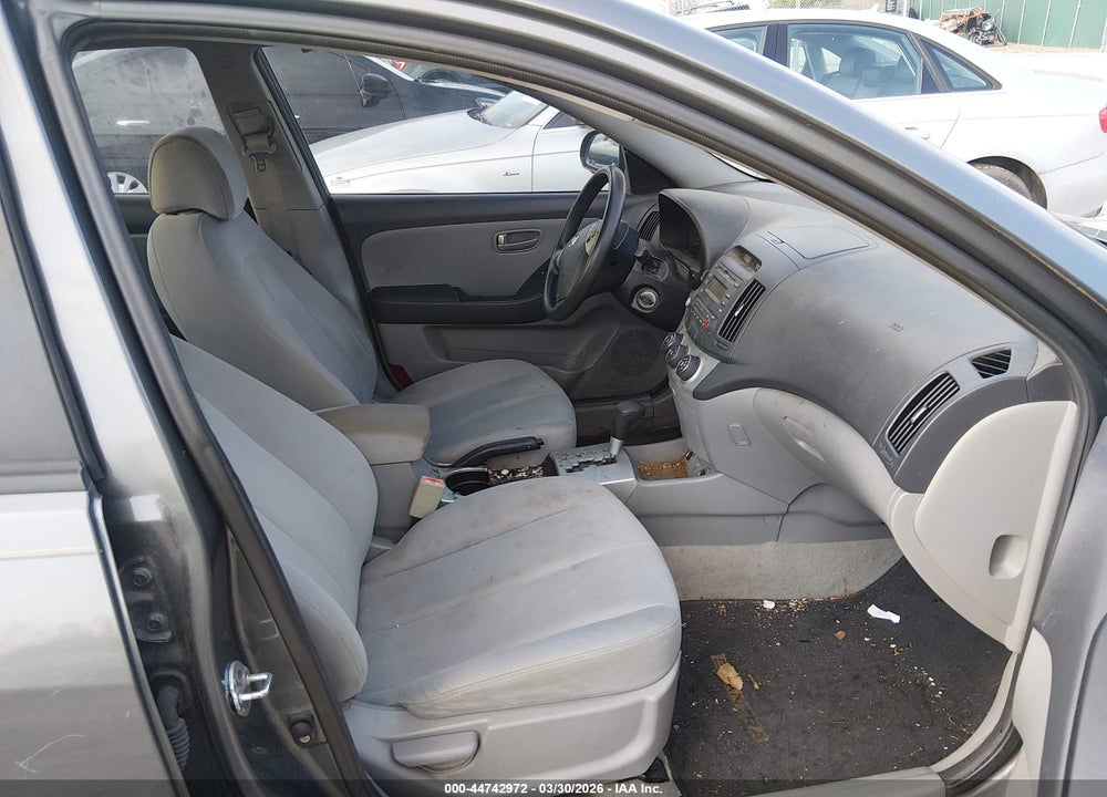 2008 HYUNDAI ELANTRA GLS/SE VIN: KMHDU46D98U299608