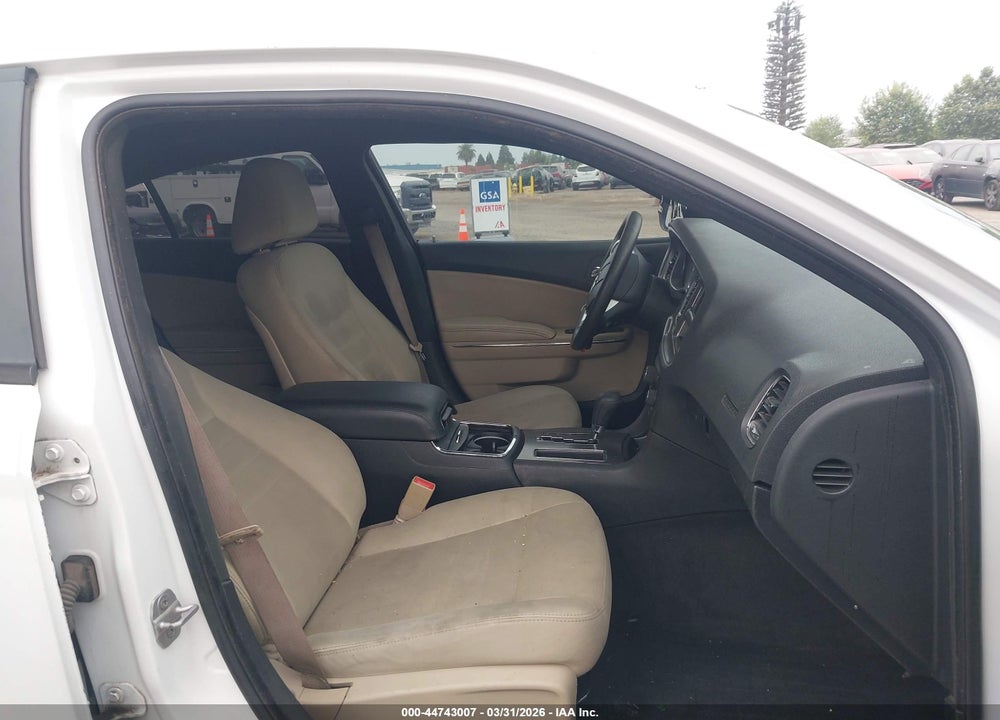 2011 DODGE CHARGER VIN: 2B3CL3CG3BH583811