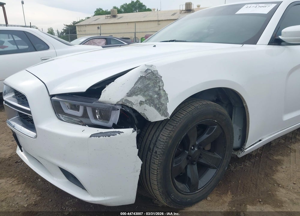 2011 DODGE CHARGER VIN: 2B3CL3CG3BH583811
