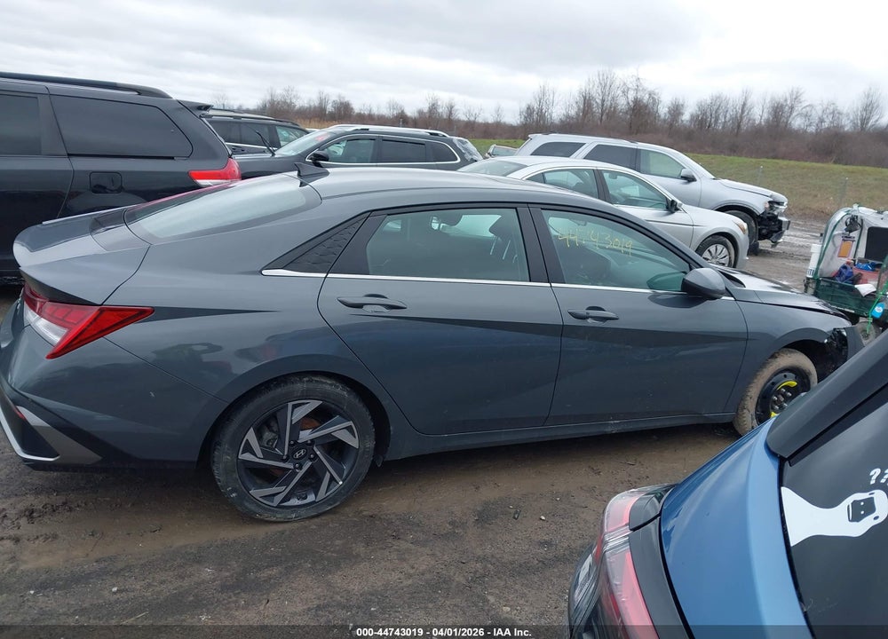 2025 HYUNDAI ELANTRA SEL CONVENIENCE VIN: KMHLS4DG1SU879456