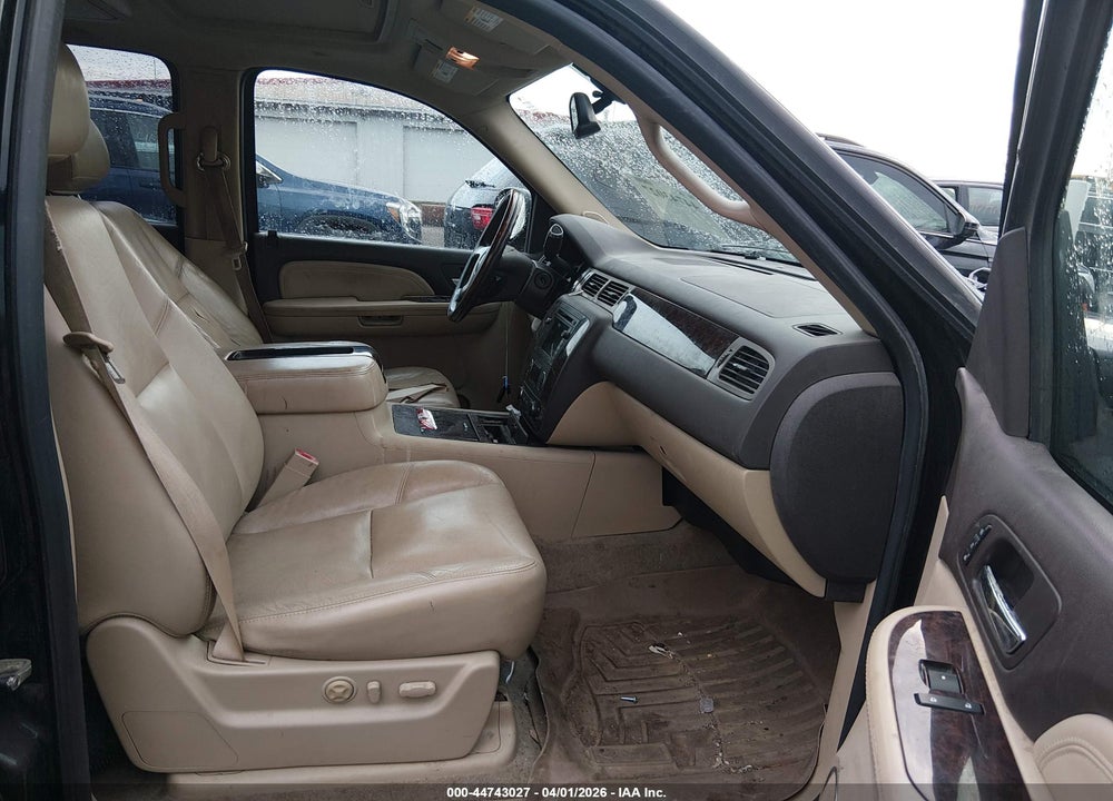 2009 GMC YUKON XL 1500 DENALI VIN: 1GKFK06299R285484