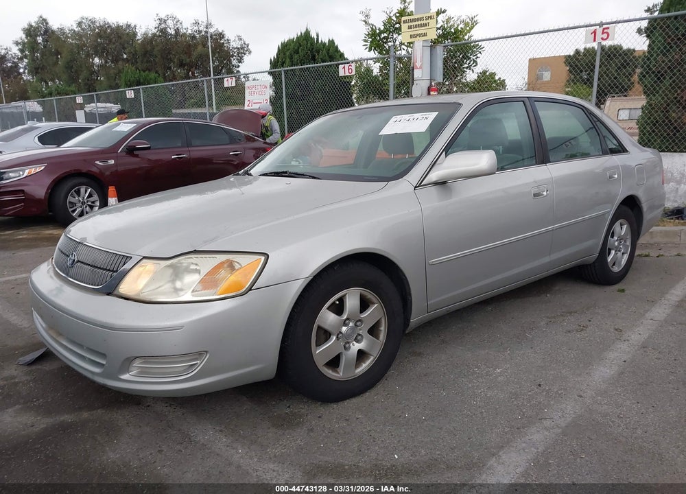 2001 TOYOTA AVALON XL VIN: 4T1BF28B71U184058