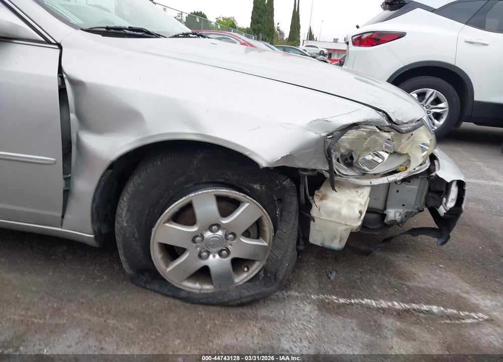 2001 TOYOTA AVALON XL VIN: 4T1BF28B71U184058