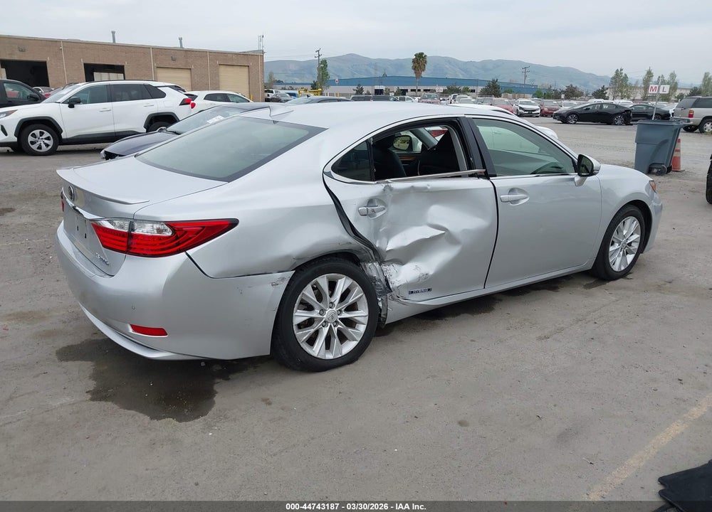 2015 LEXUS ES 300H VIN: JTHBW1GGXF2077616