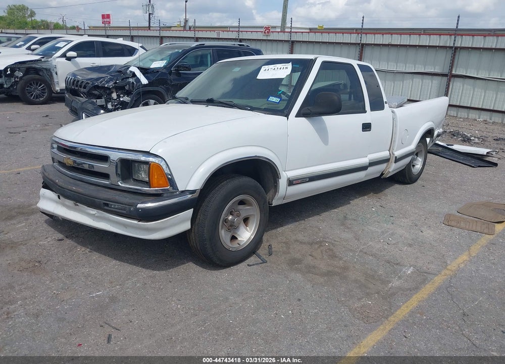 1996 CHEVROLET S TRUCK S10 VIN: 1GCCS19X7T8130800