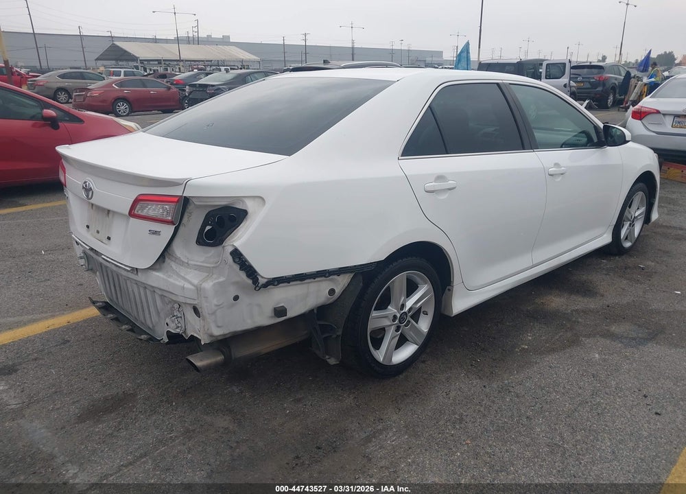 2014 TOYOTA CAMRY SE VIN: 4T1BF1FK2EU817620