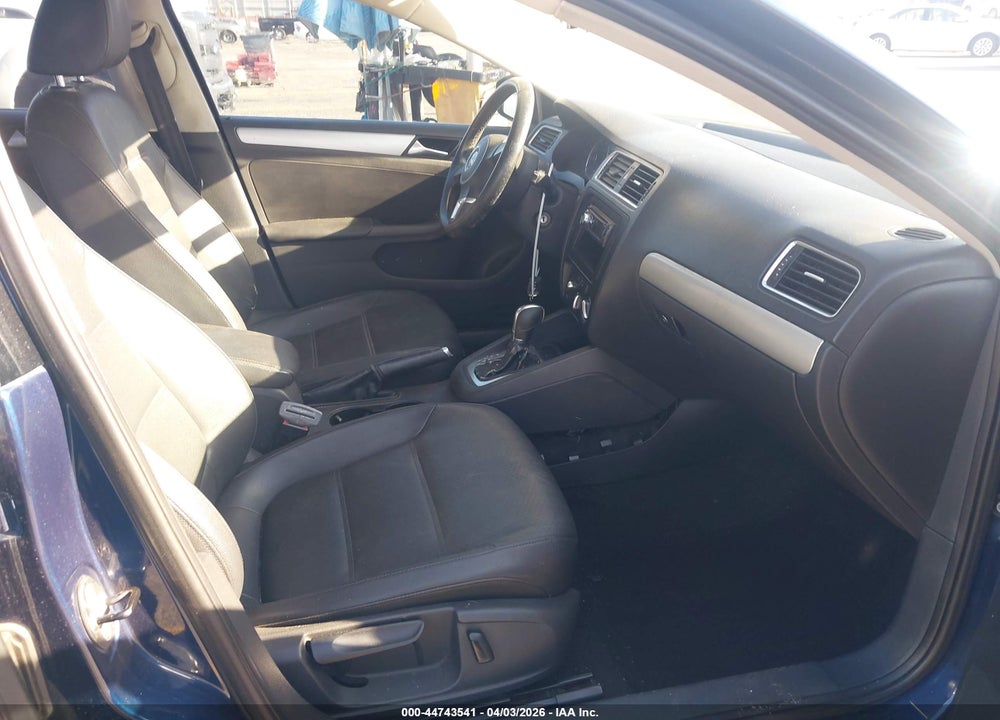 2013 VOLKSWAGEN JETTA 2.5L SE VIN: 3VWDP7AJ6DM291598