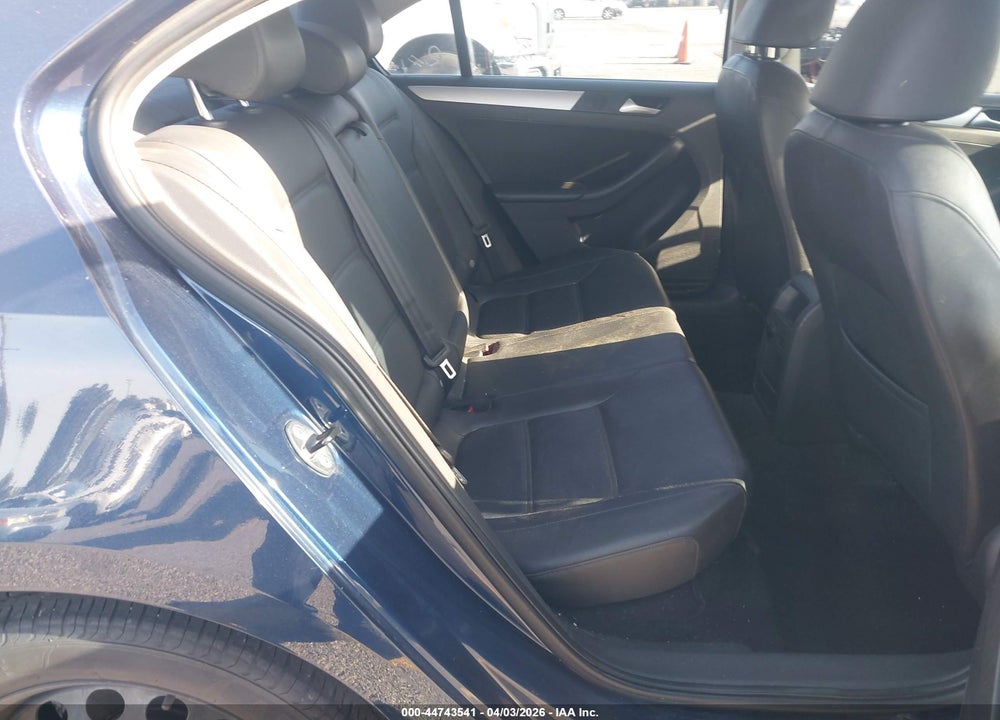 2013 VOLKSWAGEN JETTA 2.5L SE VIN: 3VWDP7AJ6DM291598