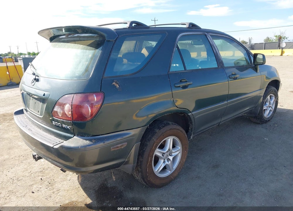 2000 LEXUS RX 300 VIN: JT6HF10U0Y0117641