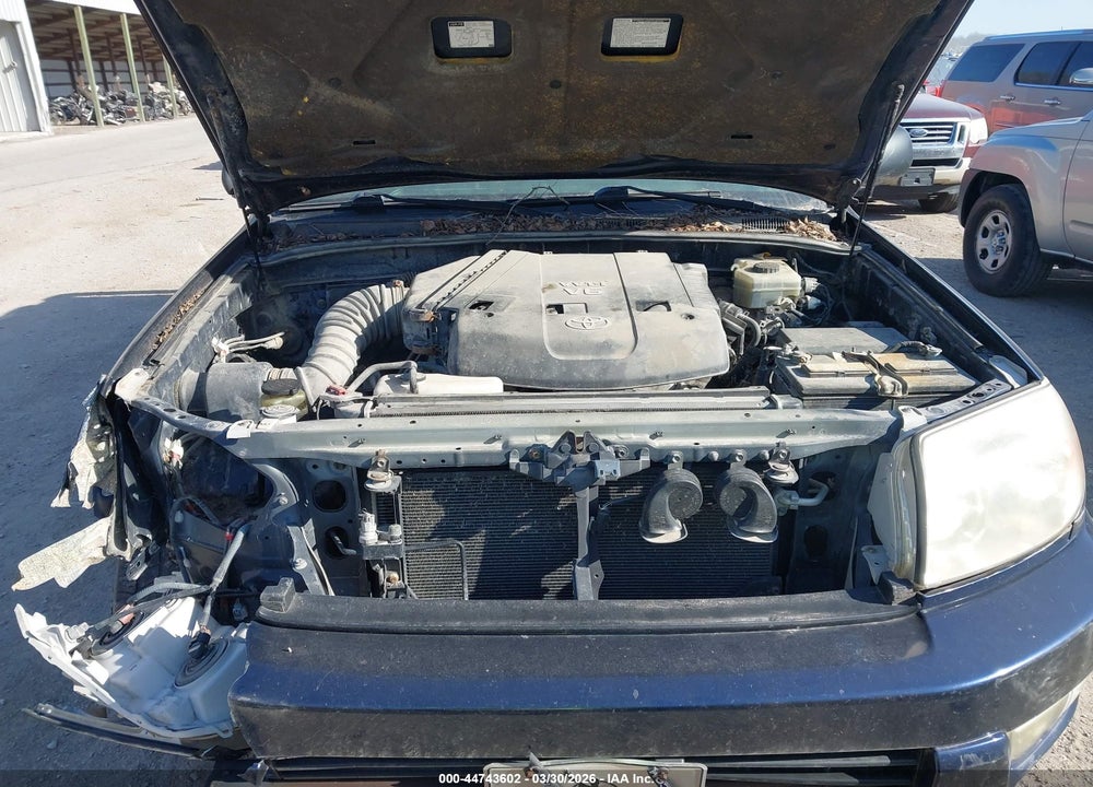 2004 TOYOTA 4RUNNER SR5 V6 VIN: JTEBU14R448028379