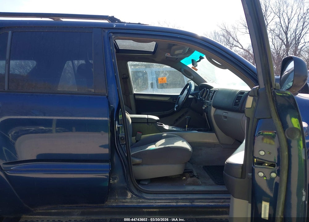 2004 TOYOTA 4RUNNER SR5 V6 VIN: JTEBU14R448028379