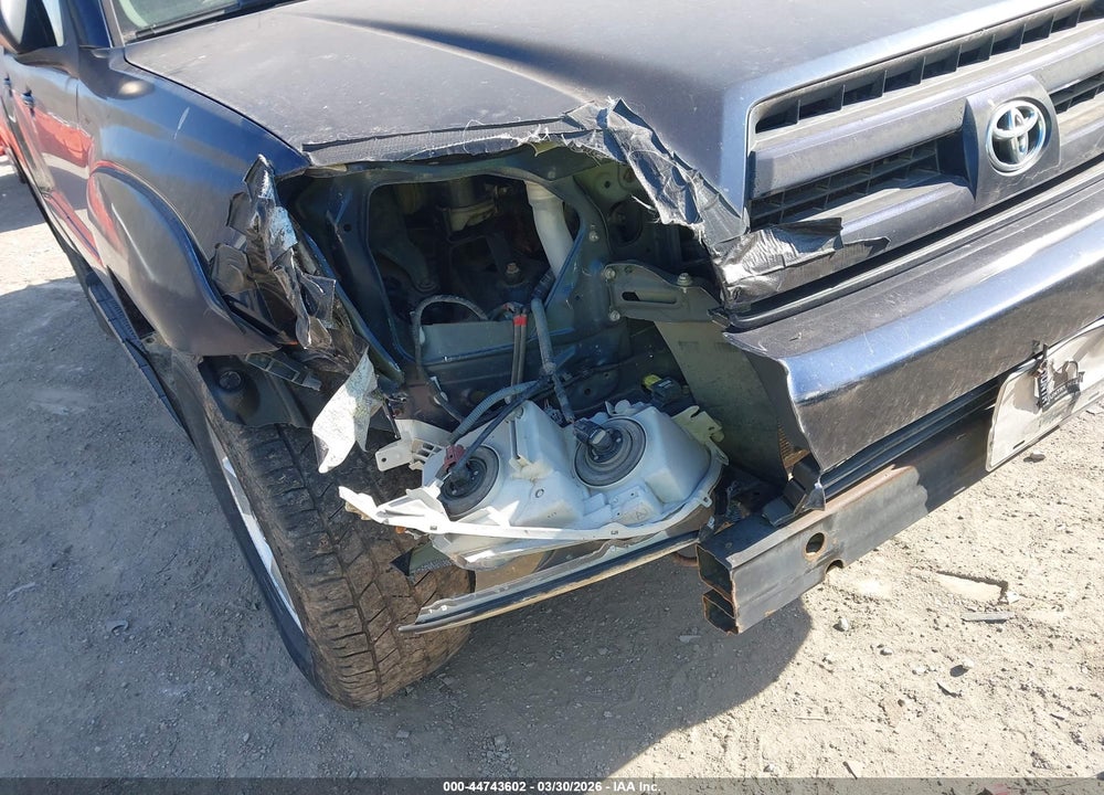 2004 TOYOTA 4RUNNER SR5 V6 VIN: JTEBU14R448028379