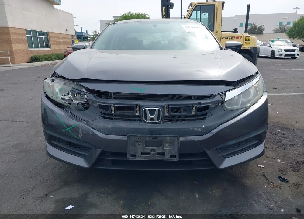 2018 HONDA CIVIC LX VIN: 2HGFC2F54JH565902