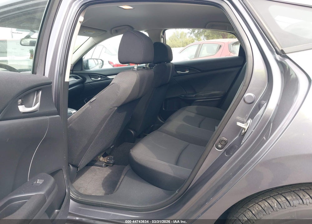 2018 HONDA CIVIC LX VIN: 2HGFC2F54JH565902