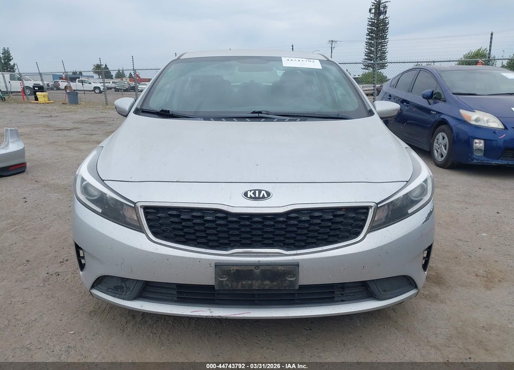 2017 KIA FORTE LX VIN: 3KPFL4A71HE148343