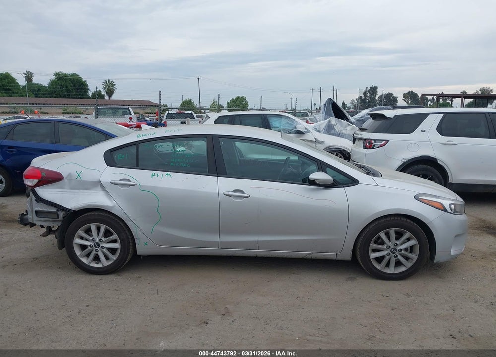 2017 KIA FORTE LX VIN: 3KPFL4A71HE148343