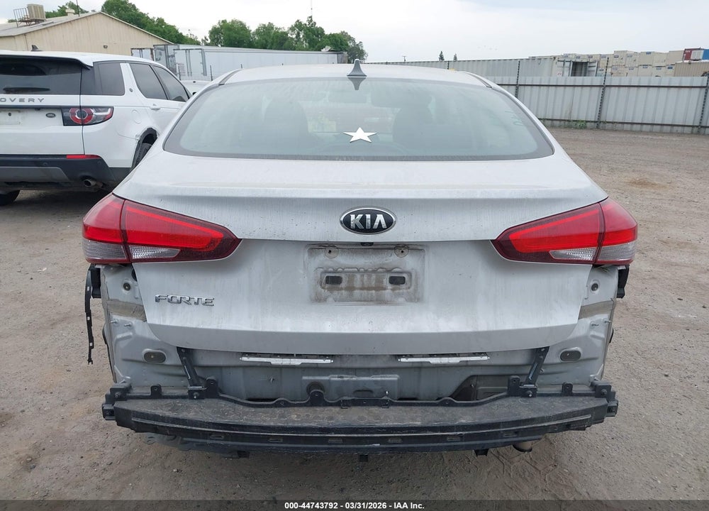 2017 KIA FORTE LX VIN: 3KPFL4A71HE148343