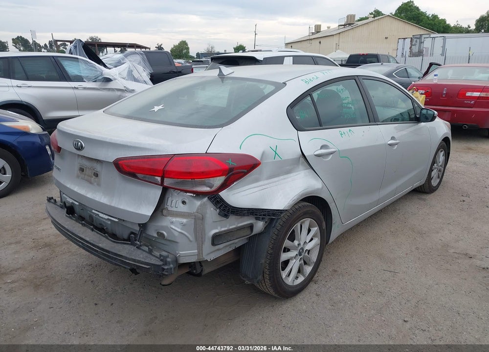 2017 KIA FORTE LX VIN: 3KPFL4A71HE148343