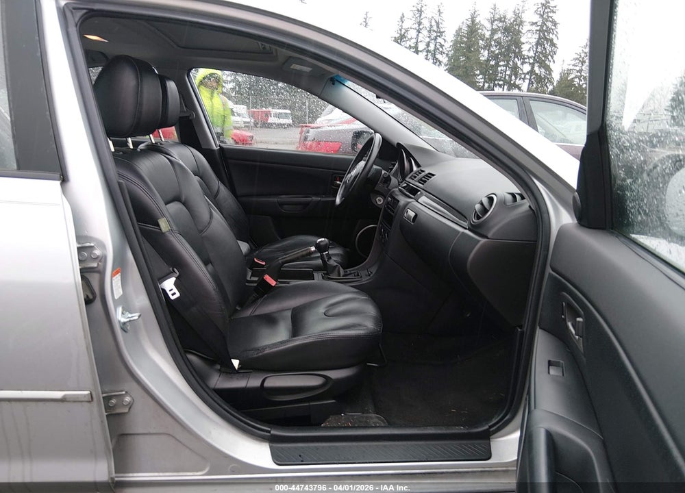 2004 MAZDA 3 S VIN: JM1BK323441204473