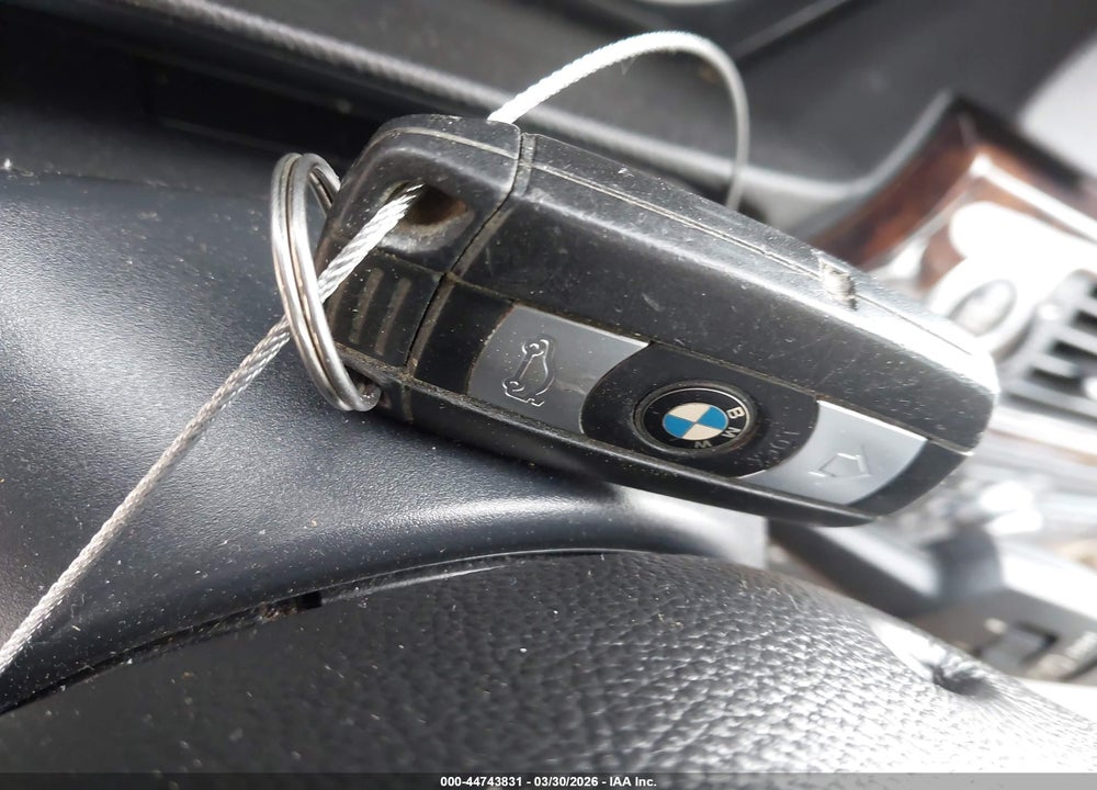 2008 BMW 328I VIN: WBAVA37568NL53103
