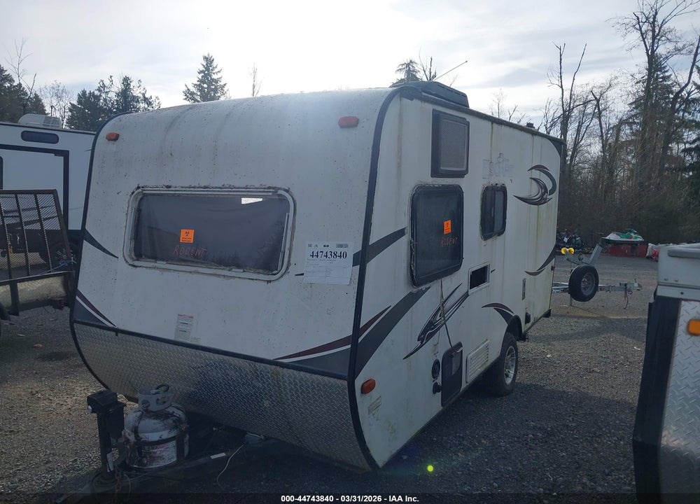 2015 VENTURE SPREE VIN: 4EZTA1611F4033850