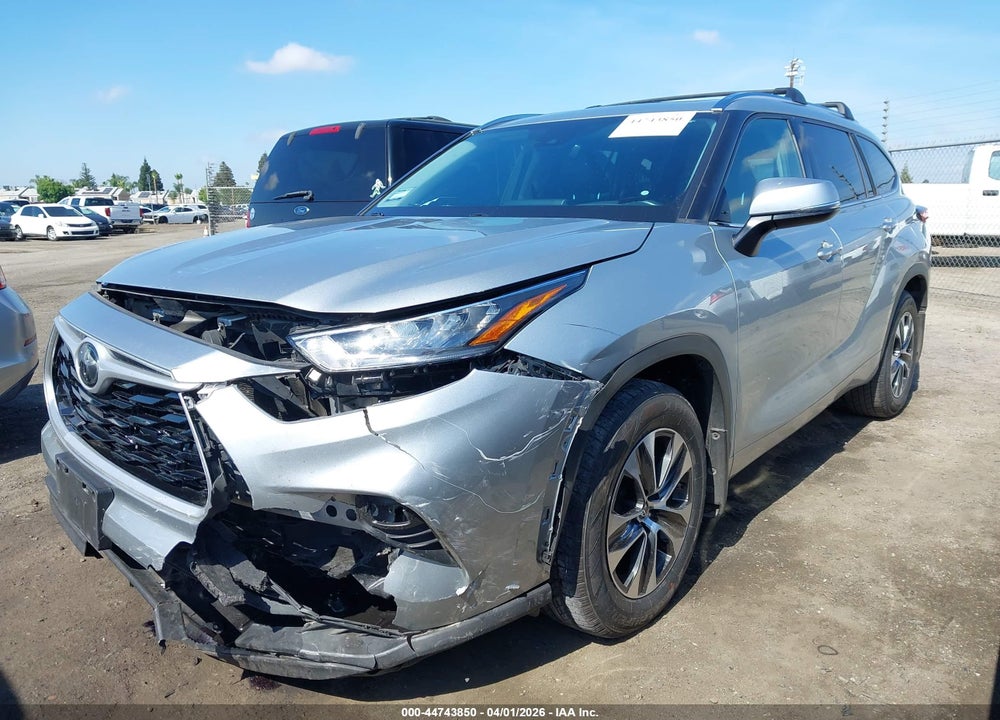 2020 TOYOTA HIGHLANDER XLE VIN: 5TDGZRAH7LS505032