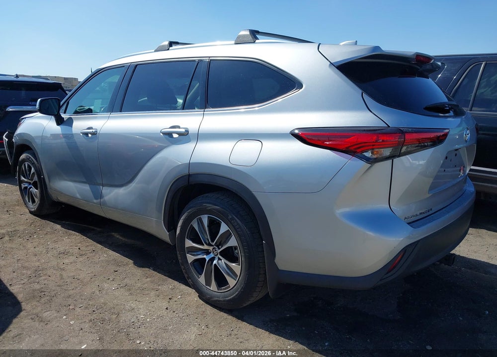 2020 TOYOTA HIGHLANDER XLE VIN: 5TDGZRAH7LS505032