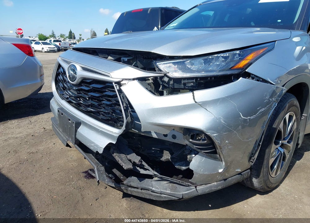 2020 TOYOTA HIGHLANDER XLE VIN: 5TDGZRAH7LS505032