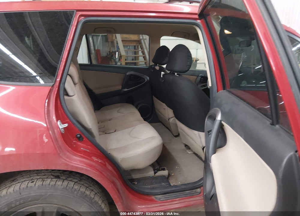 2008 TOYOTA RAV4 BASE V6 VIN: JTMBK33V385043127