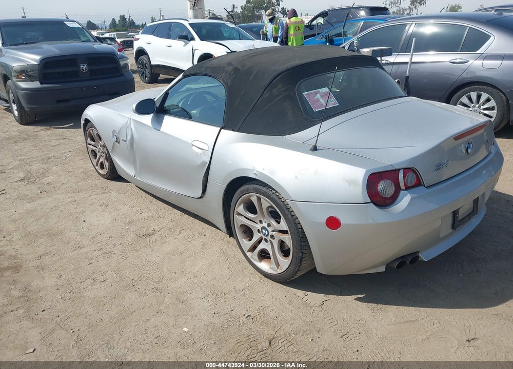 2005 BMW Z4 3.0I VIN: 4USBT53575LT27838