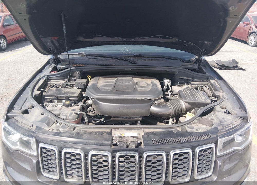2019 JEEP GRAND CHEROKEE LAREDO E 4X4 VIN: 1C4RJFAG1KC828272