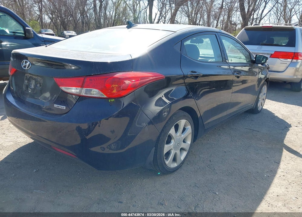 2013 HYUNDAI ELANTRA LIMITED VIN: KMHDH4AE8DU867863