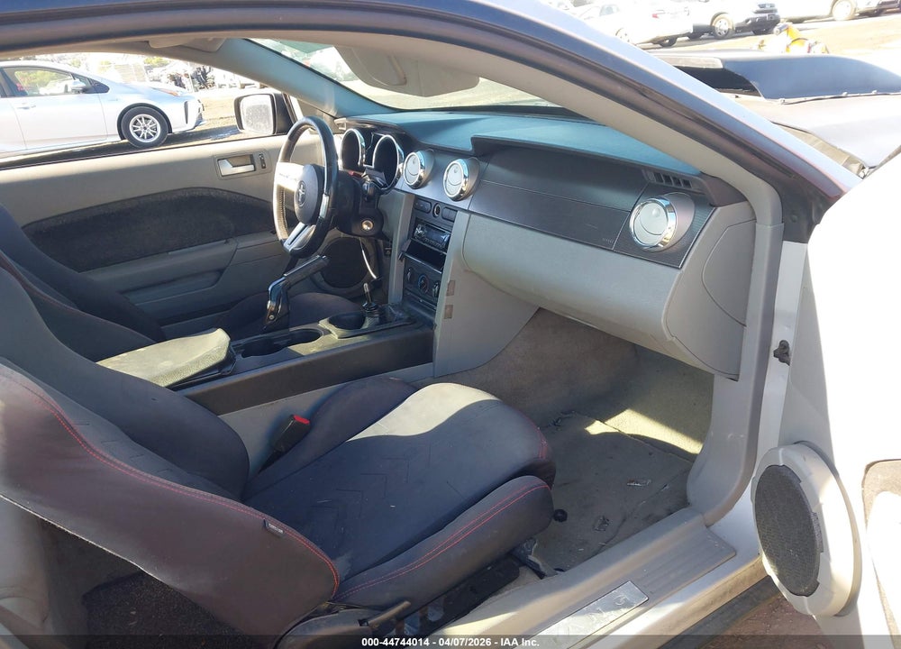 2007 FORD MUSTANG V6 DELUXE/V6 PREMIUM VIN: 1ZVHT80N475264255
