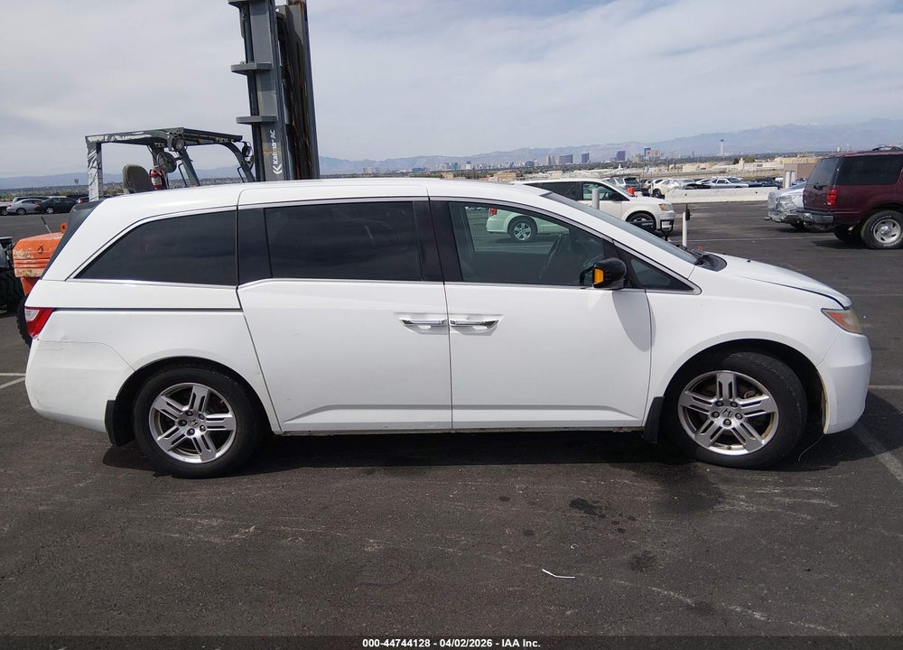 2011 HONDA ODYSSEY TOURING/TOURING ELITE VIN: 5FNRL5H92BB104735