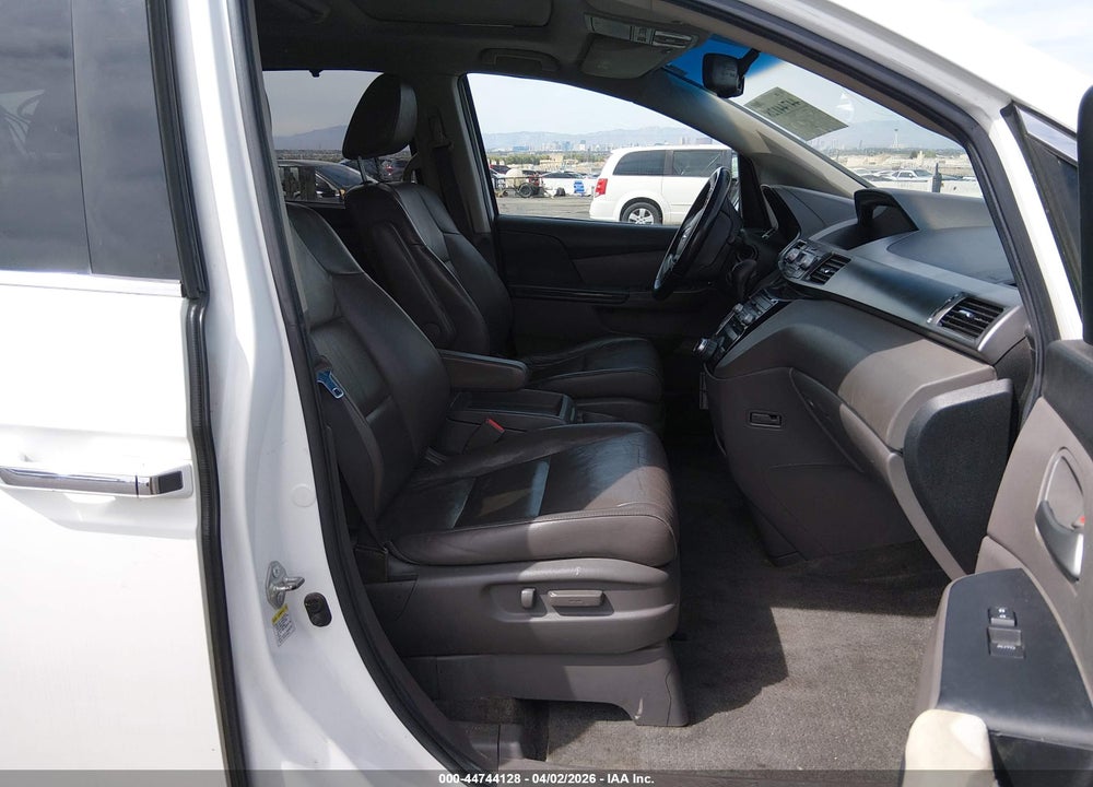 2011 HONDA ODYSSEY TOURING/TOURING ELITE VIN: 5FNRL5H92BB104735