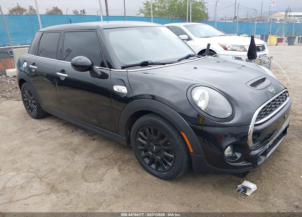 2019 MINI COOPER S VIN: WMWXU3C50K2L25246
