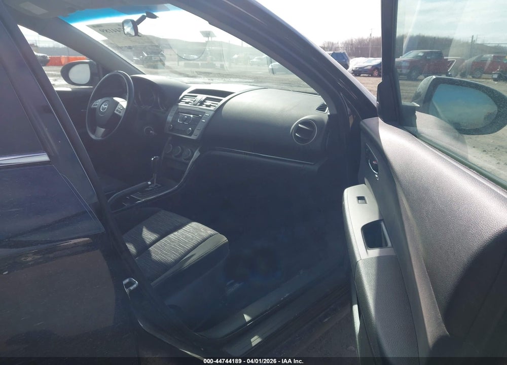 2010 MAZDA 6 I TOURING VIN: 1YVHZ8CH4A5M14132