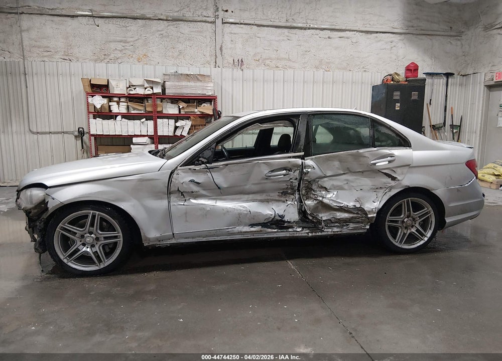 2013 MERCEDES-BENZ C 300 SPORT 4MATIC VIN: WDDGF8AB6DG138169