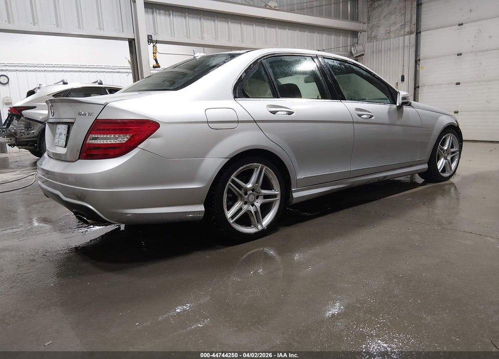 2013 MERCEDES-BENZ C 300 SPORT 4MATIC VIN: WDDGF8AB6DG138169