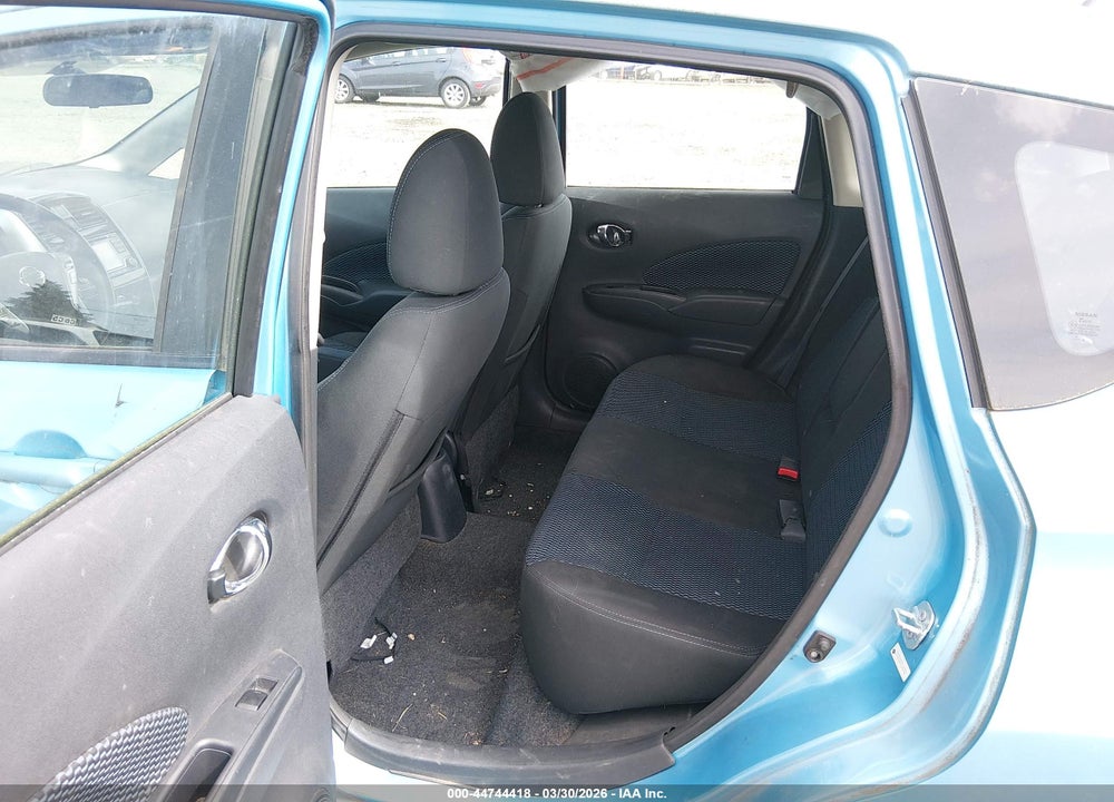 2015 NISSAN VERSA NOTE VIN: 3N1CE2CP0FL430743