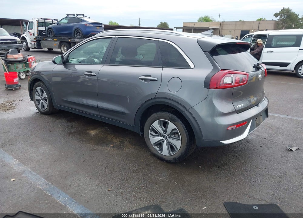 2018 KIA NIRO LX VIN: KNDCB3LC6J5128391