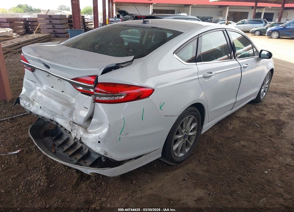 2017 FORD FUSION SE VIN: 3FA6P0H77HR107037