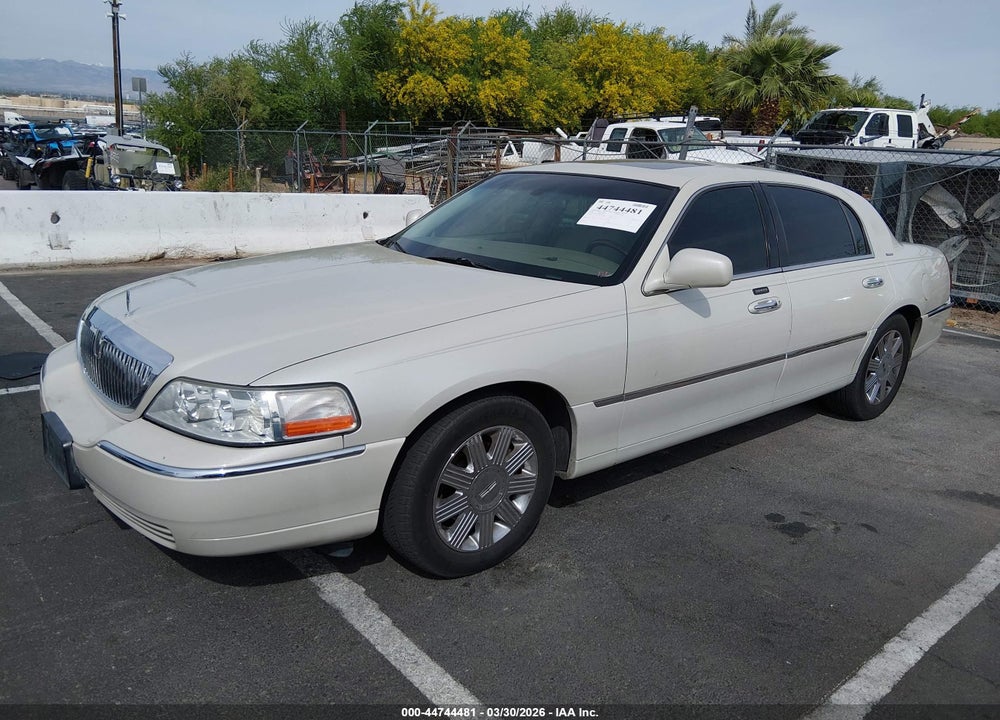2004 LINCOLN TOWN CAR ULTIMATE VIN: 1LNHM83W64Y601955