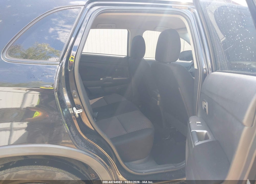 2019 MITSUBISHI OUTLANDER SPORT 2.0 SE VIN: JA4AP4AU2KU024279