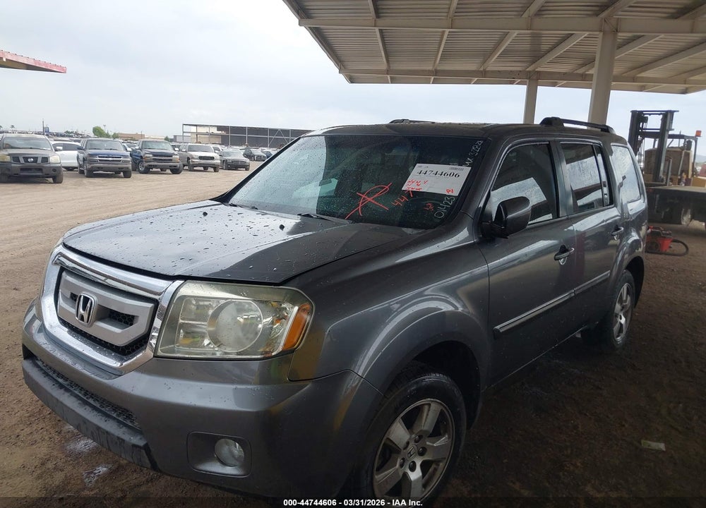 2011 HONDA PILOT EX-L VIN: 5FNYF3H50BB014231